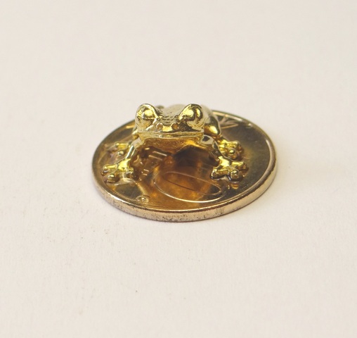 Лягушка золотая на монете арт. 1075