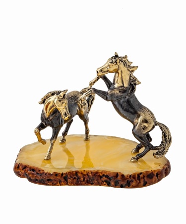 Лошади Спирит и Гроза 1250