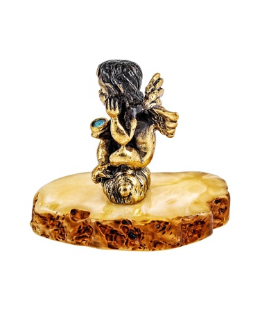 Фигурка из латуни с янтарем Амурчик задумчивый арт. 228