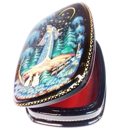 Шкатулка Холуй "Снегурочка" 10х8см Арт. 110419737 Шкатулка Холуй "Снегурочка" 10х8см Арт. 110419737