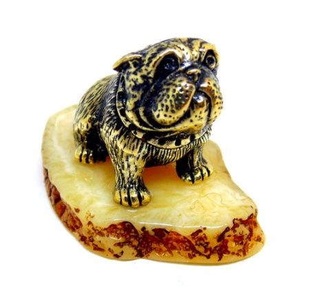 Фигурка из латуни с янтарем английский бульдог малый (белая подставка) арт. 1535-1