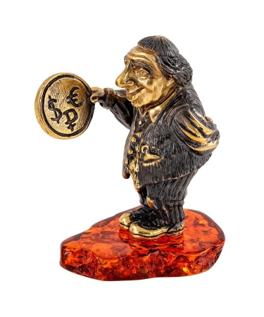 Фигурка из латуни с янтарем Еврейчик Денежный с фигой 35х50 мм. арт. 2232