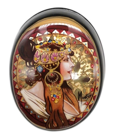 Шкатулка лаковая "Брюнетка" 6х8 см. арт. 552223