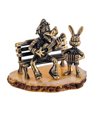 Фигурка из латуни с янтарем Волк и Заяц музыканты 65х60 мм. арт. 1681