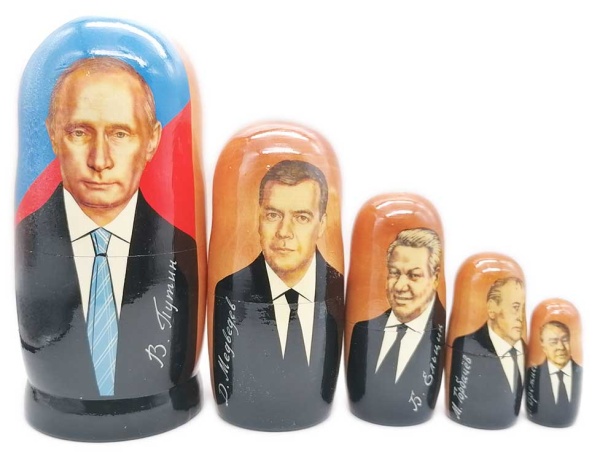 Матрешка "Путин с галстуком" 18 см. 5 мест