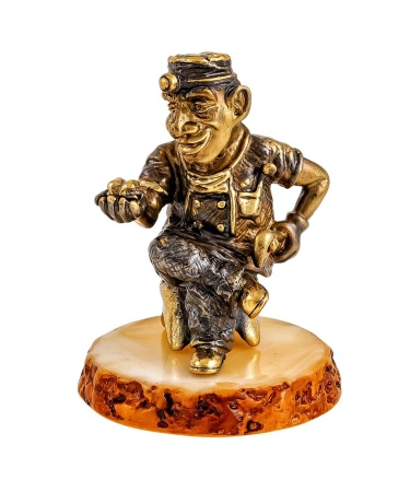 Фигурка из латуни с янтарем Профессия Дантист 35х50 мм. арт. 2358