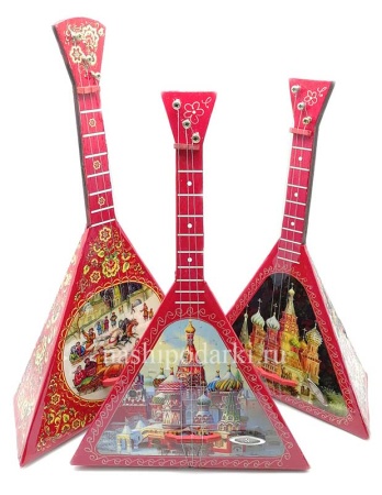 Балалайка музыкальная