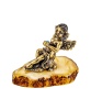 Фигурка из латуни с янтарем Амурчик отдыхающий 37х34 мм. арт. 227