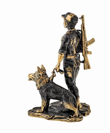 Фигурка из латуни с янтарем Пограничник Большой 50х85мм. арт. 1589