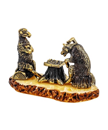 Фигурка из латуни с янтарем Шахматы 78х47 мм. арт. 259