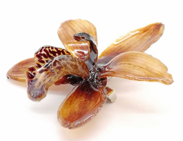 Цветок орхидея в ювелирной смоле 7х7 см. арт. 63223 