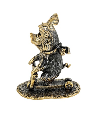 Поросенок на самокате без подставки 30х40 мм. арт. 2073.1