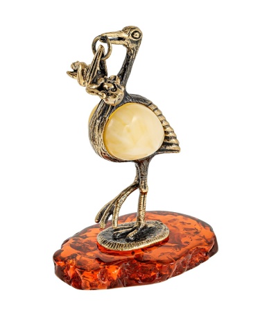 Фигурка из латуни с янтарем Птица Аист с младенцем-2 42х67 мм. арт. 319