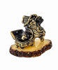 Фигурка из латуни с янтарем гном с сокровищами 45х55 мм. арт. 1294