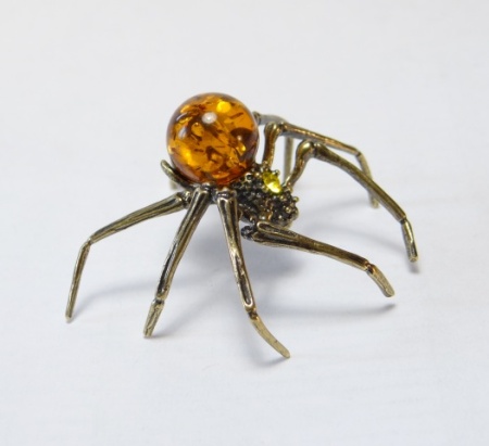 Фигурка из латуни с янтарем Паук степной арт. 234