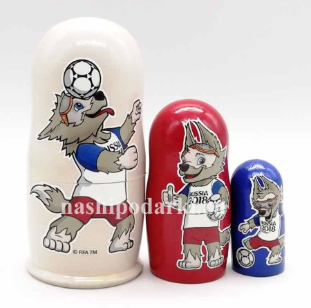 Матрешка FIFA 2018 белая 3 места 12 см. арт. 55555