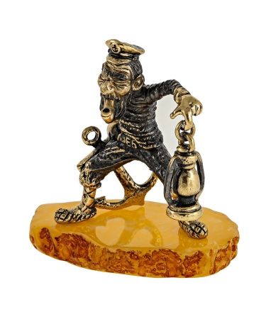 Фигурка из латуни с янтарем Якорный Бабай 45х50 мм. арт. 2818