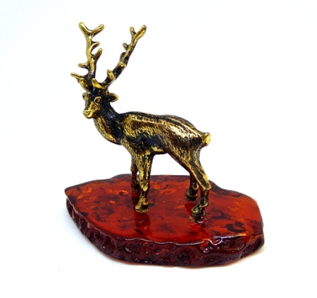 Фигурка из латуни с янтарем Олень арт. 1690