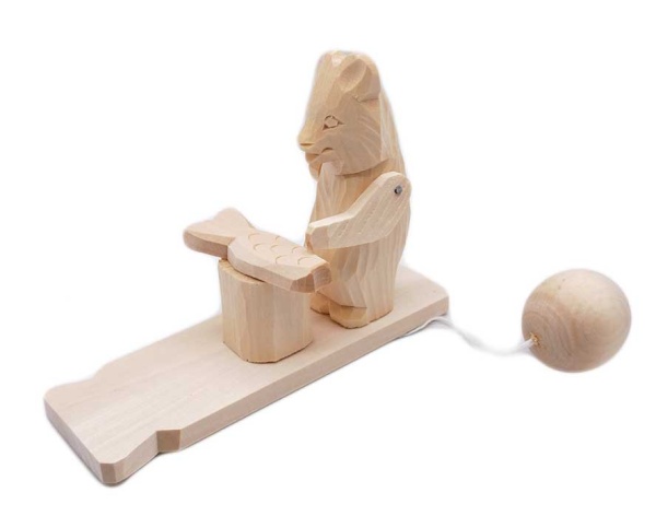 Богородская игрушка "Медведь с рыбой" 15х10 см. арт. 53677