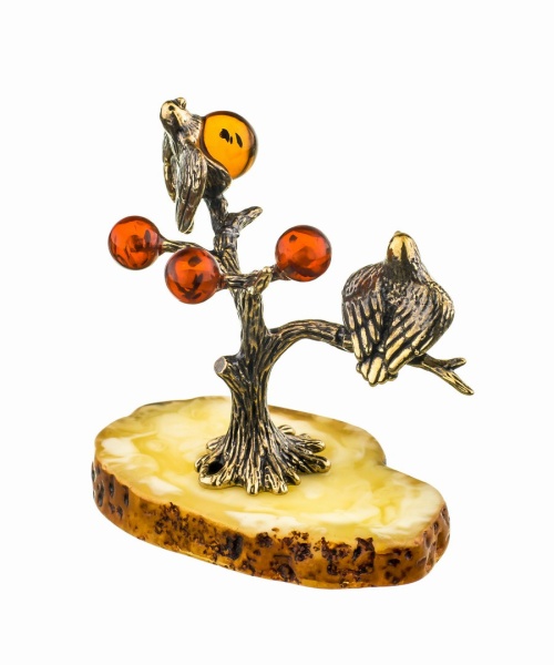 Фигурка из латуни с янтарем Птички Синички на дереве 50х45 мм.арт. 554