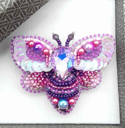 Броши из бисера