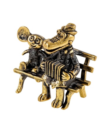 Фигурка из латуни Крокодил с другом на скамейке без подставки 40х40 мм. арт. 2144.1