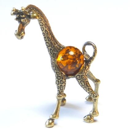 Фигурка из латуни с янтарем Жираф мама арт. 353