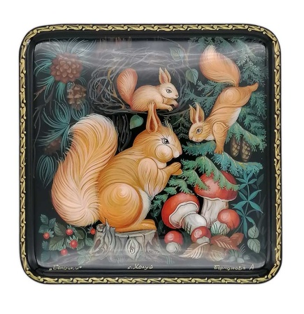 Шкатулка лаковая "Белочки" 9х11 см. арт. 5856322 Шкатулка лаковая "Белочки" 9х11 см. арт. 5856322