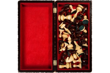 Шахматы резные ручной работы «С Гербом» средние (Россия, дерево, размер 50х25х10 см) Артикул: slchess50  Шахматы резные ручной работы «С Гербом» средние (Россия, дерево, размер 50х25х10 см) Артикул: slchess50