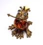 Лягушка из латуни c янтарем Царевна со стрелой арт. 1485
