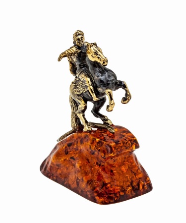 Фигурка из латуни с янтарем Петр I маленький 43х57 мм. арт. 1043