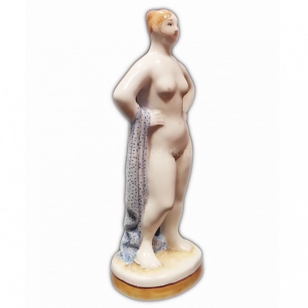  Майолика фигура "Женщина в бане стоит с простыней" 8х7.5см арт. 1118190 