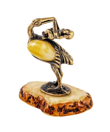 Фигурка из латуни с янтарем Птица Аист с младенцем 40х49 мм. арт. 133