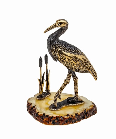 Фигурка из латуни с янтарем Птица Аист в камышах арт. 1129