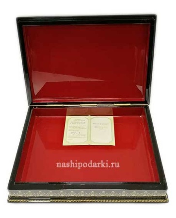 Шкатулка Холуй "Из за острова..." 24х18см Шкатулка Холуй "Из за острова..." 24х18см