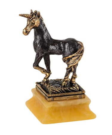 Фигурка из латуни с янтарем Лошадь Единорог 35х70 мм. арт. 1599
