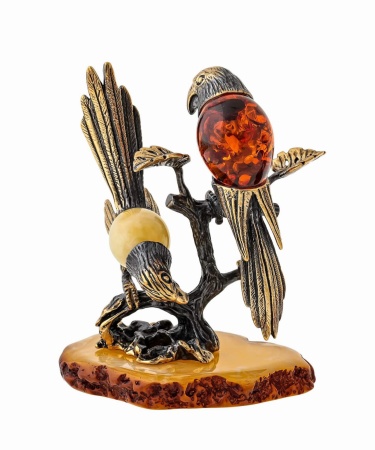 Фигурка из латуни с янтарем Птицы Попугаи Пара 55х47 мм. арт. 1547