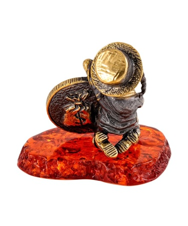 Фигурка из латуни с янтарем Еврейчик Денежный 40х35 мм. арт. 2231