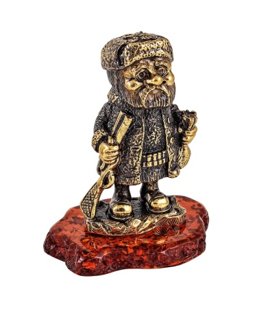 Фигурка из латуни с янтарем Охотник с ружьем 45х60 мм. арт.1997