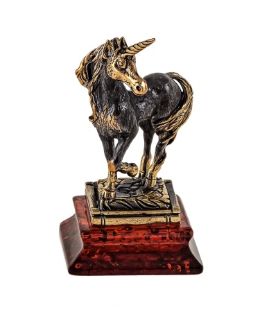 Фигурка из латуни с янтарем Лошадь Единорог 35х70 мм. арт. 1599