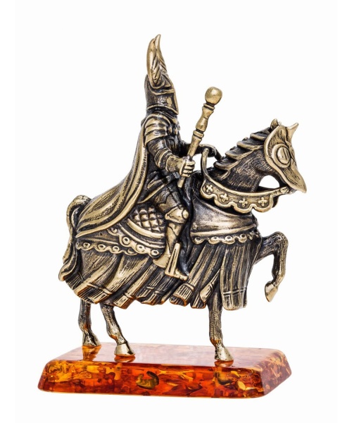 Фигурка из латуни с янтарем рыцарь на коне с булавой 65х90 мм. арт. 603
