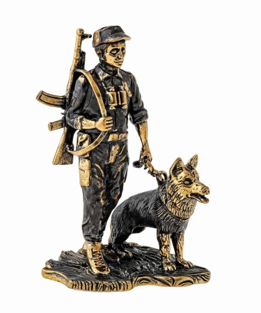 Фигурка из латуни с янтарем Пограничник Большой 50х85мм. арт. 1589