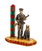 Фигурка из латуни с янтарем пограничник на посту 70х80 мм. арт. 2355