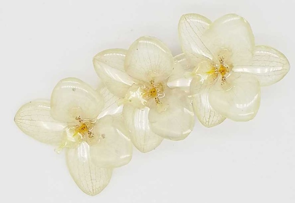 Брошка цветок орхидея в ювелирной смоле 8х4 см. арт. 825633 