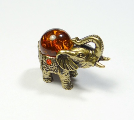 Фигурка из латуни с янтарем Слон со стразами арт. 537 Фигурка из латуни с янтарем Слон со стразами арт. 537
